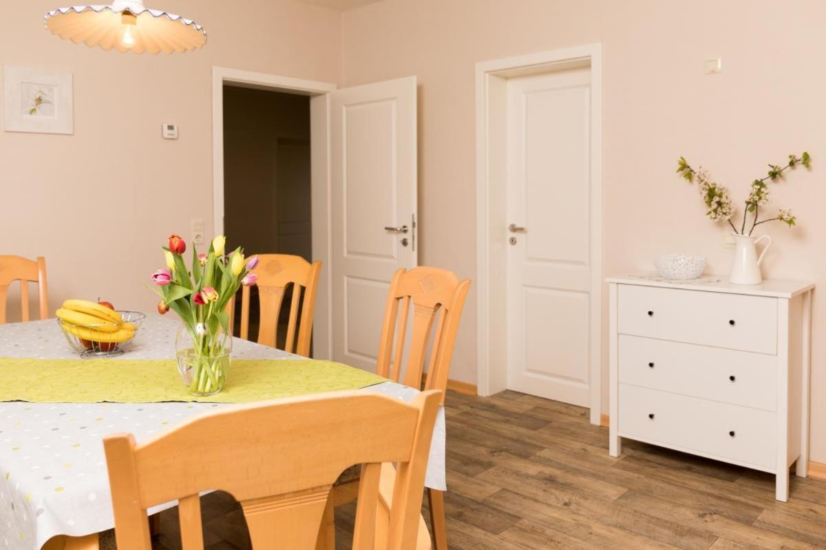 Apartmán Friesenhof Janssen - Urlaub Auf Dem Bauernhof Neuharlingersiel Exteriér fotografie